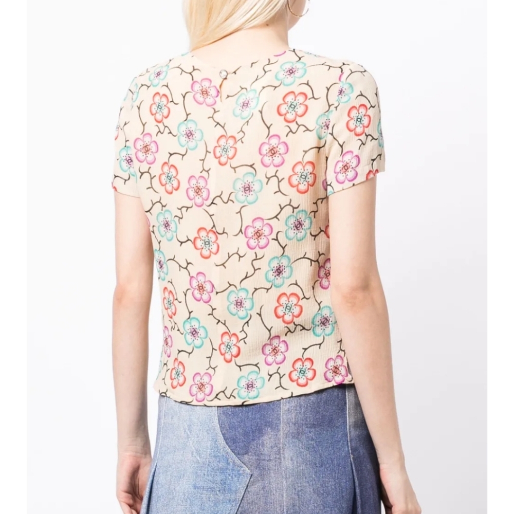CHANEL Cream Floral Short-Sleeve Blouse with Pink Orange Green Flowers - Picture 12 of 14